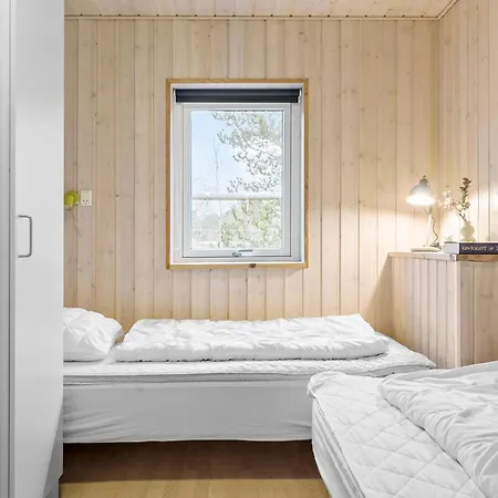 4 Bedroom Awesome In * Hadsund